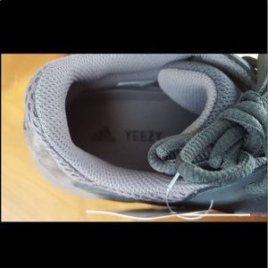 Yeezy Boost 700 mauve